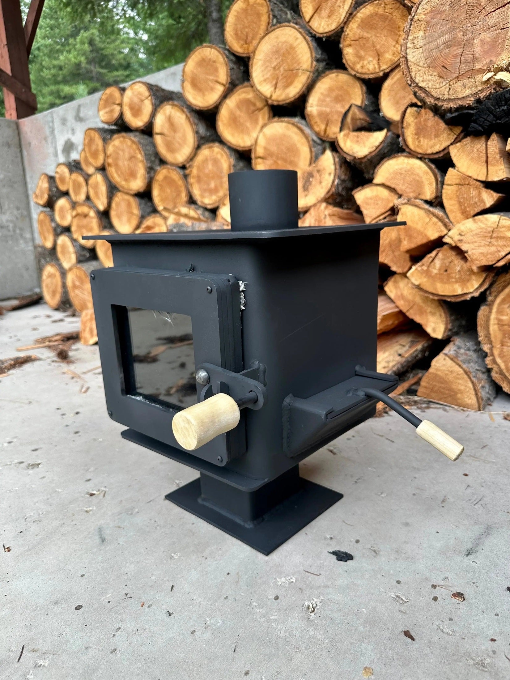 tiny-wood-stove